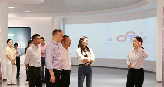 丽水市委社工部调研新利体育集团两新党建事情